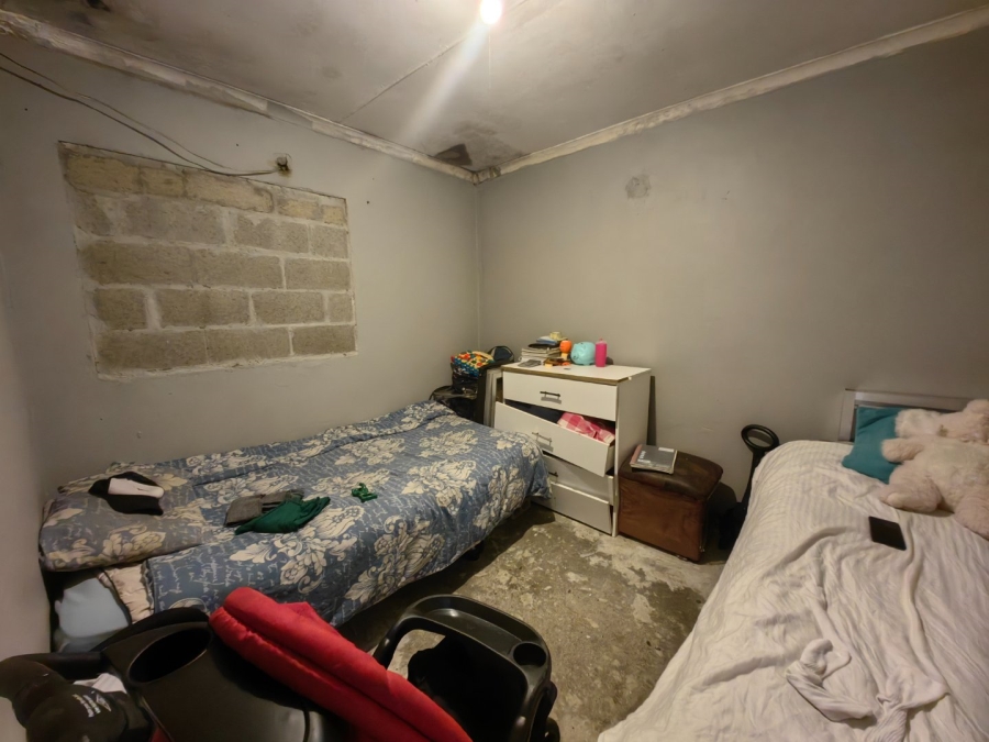 8 Bedroom Property for Sale in Delft Western Cape